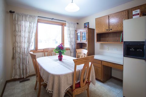 Tiny photo for 238 Royal Lane, Bloomingdale, IL 60108 (MLS # 12574088)