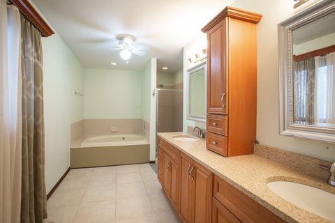 Tiny photo for 238 Royal Lane, Bloomingdale, IL 60108 (MLS # 12574088)