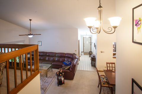 Tiny photo for 238 Royal Lane, Bloomingdale, IL 60108 (MLS # 12574088)