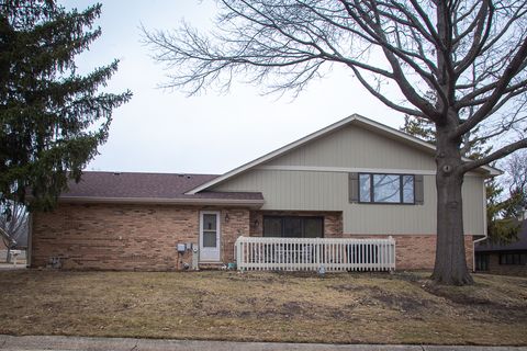 Tiny photo for 238 Royal Lane, Bloomingdale, IL 60108 (MLS # 12574088)