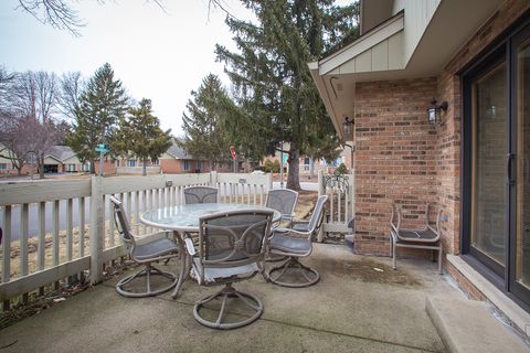 Tiny photo for 238 Royal Lane, Bloomingdale, IL 60108 (MLS # 12574088)