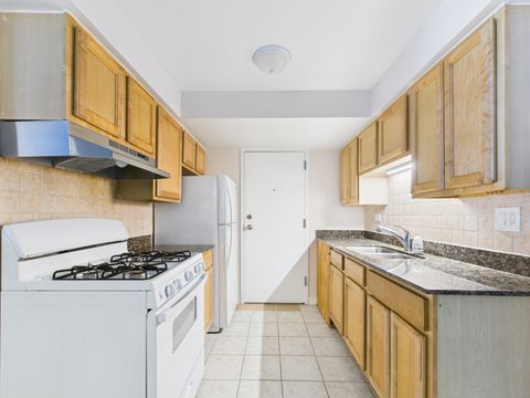 Tiny photo for 8810 BRIAR Course #1B, Des Plaines, IL 60016 (MLS # 12428041)