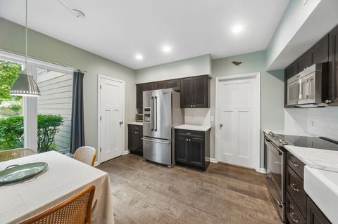 Tiny photo for 703 Caliente Court #115B, Libertyville, IL 60048 (MLS # 12717432)