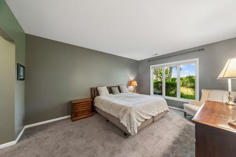 Tiny photo for 703 Caliente Court #115B, Libertyville, IL 60048 (MLS # 12717432)