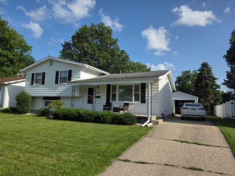 Photo of 1205 E 18th Street, Sterling, IL 61081 (MLS # 12718442)