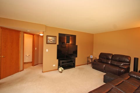 Tiny photo for 464 Farm Bridge Road, Lake Zurich, IL 60047 (MLS # 12656603)