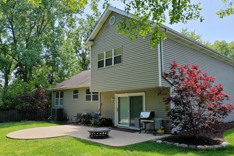 Tiny photo for 464 Farm Bridge Road, Lake Zurich, IL 60047 (MLS # 12656603)