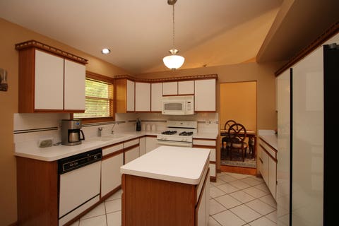 Tiny photo for 464 Farm Bridge Road, Lake Zurich, IL 60047 (MLS # 12656603)