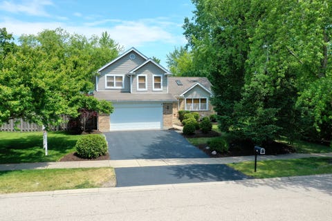 Tiny photo for 464 Farm Bridge Road, Lake Zurich, IL 60047 (MLS # 12656603)