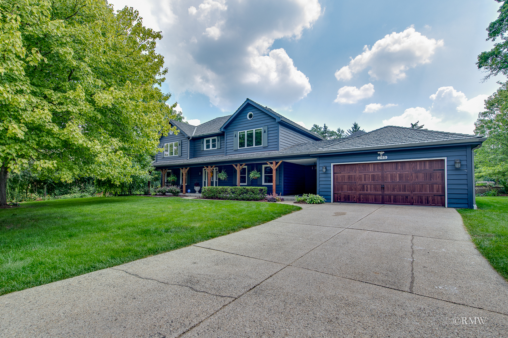 245 FOREST Avenue
