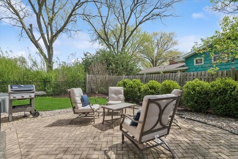 Tiny photo for 611 50th Place, Western Springs, IL 60558 (MLS # 12653792)