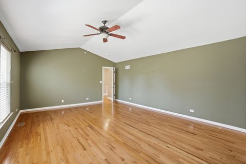 Tiny photo for 715 Blue Ridge Drive, Streamwood, IL 60107 (MLS # 12590090)