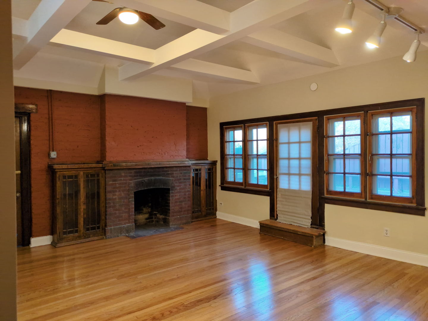 420 N Pine Avenue 3F