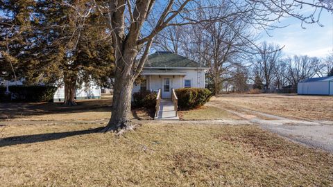 Tiny photo for 305 S Harrison Street, Colfax, IL 61728 (MLS # 12523393)