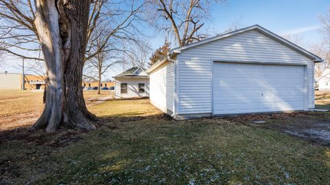 Tiny photo for 305 S Harrison Street, Colfax, IL 61728 (MLS # 12523393)