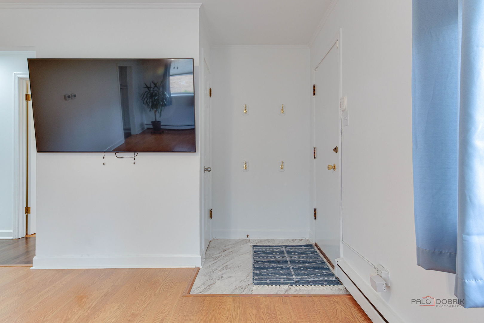 1091 E Villa Drive