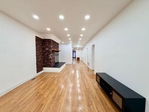 Tiny photo for 3206 S Lowe Avenue, Chicago, IL 60616 (MLS # 12532032)