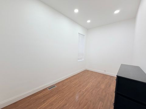 Tiny photo for 3206 S Lowe Avenue, Chicago, IL 60616 (MLS # 12532032)