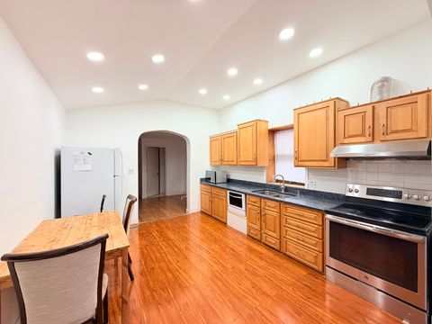 Tiny photo for 3206 S Lowe Avenue, Chicago, IL 60616 (MLS # 12532032)
