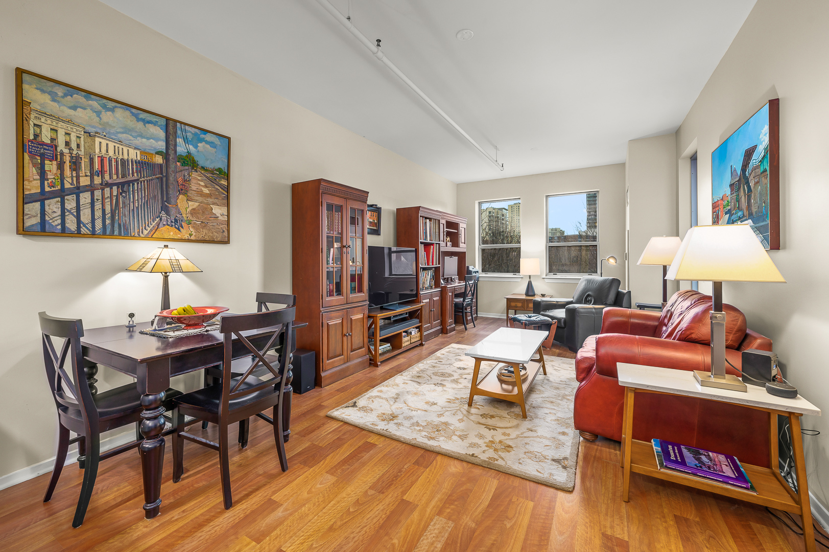 437 W Division Street 409