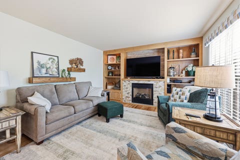 Tiny photo for 1179 Cactus Trail, Carol Stream, IL 60188 (MLS # 12717232)