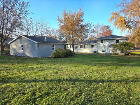 Tiny photo for 836 Regent Street, New Lenox, IL 60451 (MLS # 12589308)