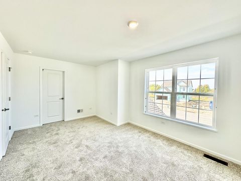 Tiny photo for 702 West Point Way, Oswego, IL 60543 (MLS # 12670746)