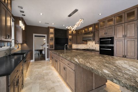 Tiny photo for 25676 N Canyon Creek Court, Barrington, IL 60010 (MLS # 12597704)