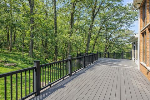 Tiny photo for 25676 N Canyon Creek Court, Barrington, IL 60010 (MLS # 12597704)