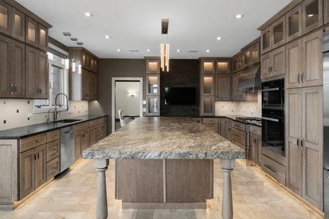 Tiny photo for 25676 N Canyon Creek Court, Barrington, IL 60010 (MLS # 12597704)