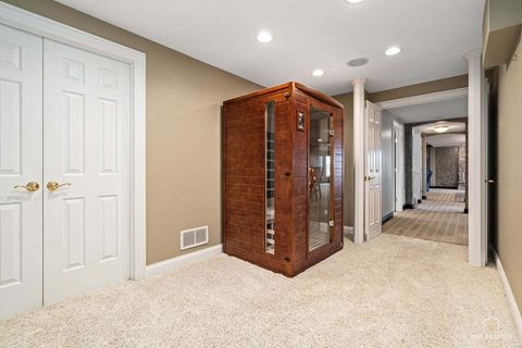 Tiny photo for 25676 N Canyon Creek Court, Barrington, IL 60010 (MLS # 12597704)