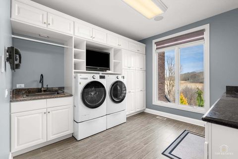 Tiny photo for 25676 N Canyon Creek Court, Barrington, IL 60010 (MLS # 12597704)