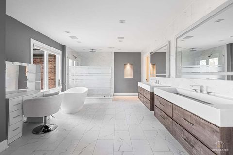 Tiny photo for 25676 N Canyon Creek Court, Barrington, IL 60010 (MLS # 12597704)