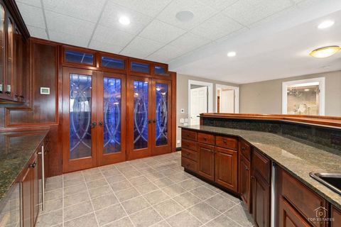 Tiny photo for 25676 N Canyon Creek Court, Barrington, IL 60010 (MLS # 12597704)