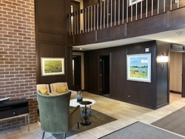 5 Oak Brook Club Drive S205