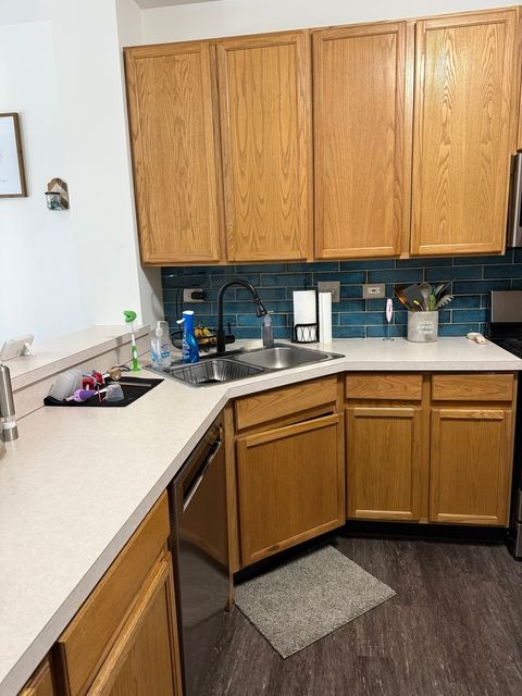 Tiny photo for 19 Windsor Circle #B, South Elgin, IL 60177 (MLS # 12610017)