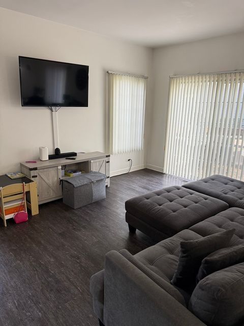 Tiny photo for 19 Windsor Circle #B, South Elgin, IL 60177 (MLS # 12610017)