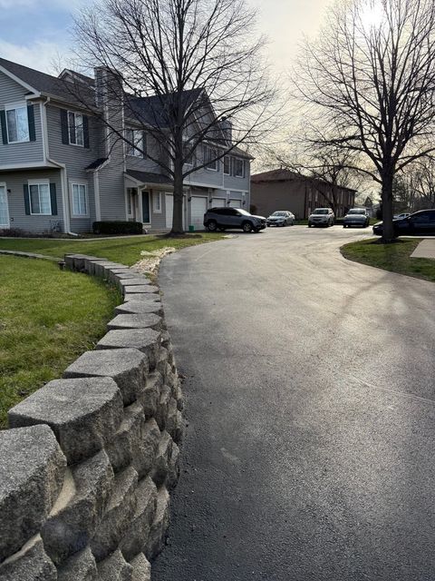 Tiny photo for 19 Windsor Circle #B, South Elgin, IL 60177 (MLS # 12610017)