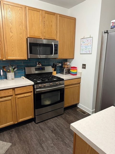 Tiny photo for 19 Windsor Circle #B, South Elgin, IL 60177 (MLS # 12610017)