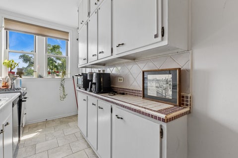 Tiny photo for 1210 W Jarvis Avenue #2N, Chicago, IL 60626 (MLS # 12703896)