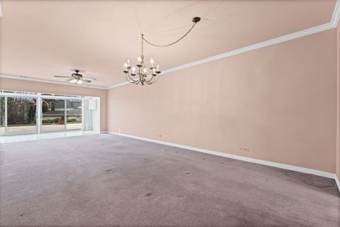 Tiny photo for 1 N Dee Road #1B, Park Ridge, IL 60068 (MLS # 12589349)