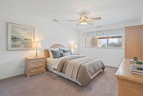 Tiny photo for 1 N Dee Road #1B, Park Ridge, IL 60068 (MLS # 12589349)