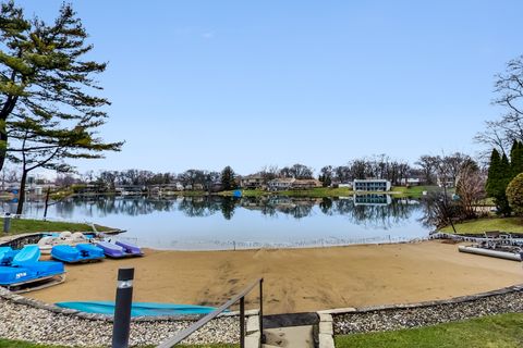 Tiny photo for 1 N Dee Road #1B, Park Ridge, IL 60068 (MLS # 12589349)