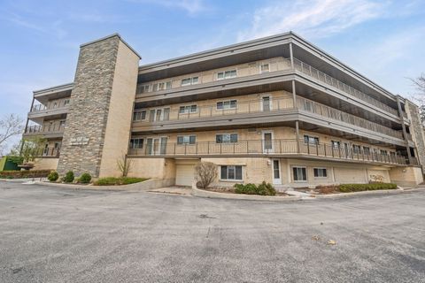 Tiny photo for 1 N Dee Road #1B, Park Ridge, IL 60068 (MLS # 12589349)