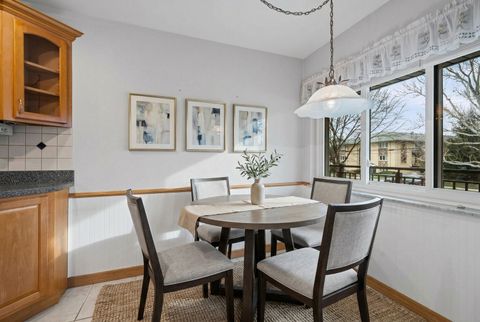 Tiny photo for 1 N Dee Road #1B, Park Ridge, IL 60068 (MLS # 12589349)