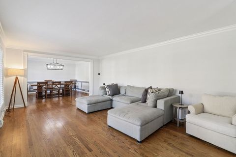 Tiny photo for 1443 Woodhill Drive, Northbrook, IL 60062 (MLS # 12509574)