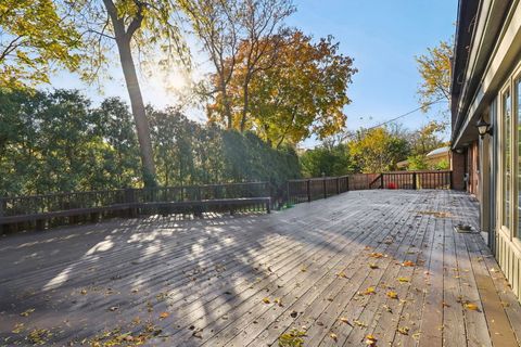 Tiny photo for 1443 Woodhill Drive, Northbrook, IL 60062 (MLS # 12509574)
