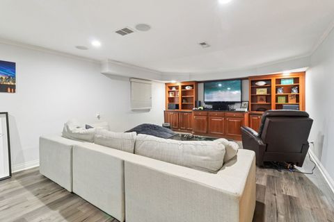 Tiny photo for 1443 Woodhill Drive, Northbrook, IL 60062 (MLS # 12509574)