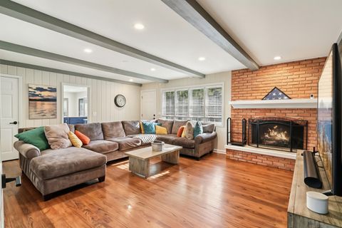 Tiny photo for 1443 Woodhill Drive, Northbrook, IL 60062 (MLS # 12509574)