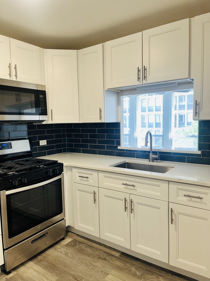 1401 E 55th Street 604N